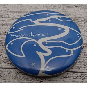 Vintage Tennessee Aquarium Button pin pinback collectable Travel Souvenir advert